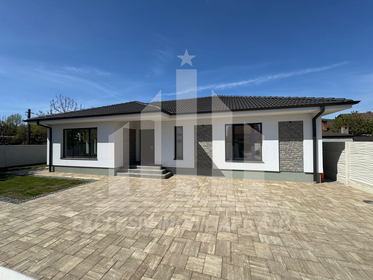 Casa individuala | La asfalt | 140 mp | 559 mp teren | Micesti - Poză 1