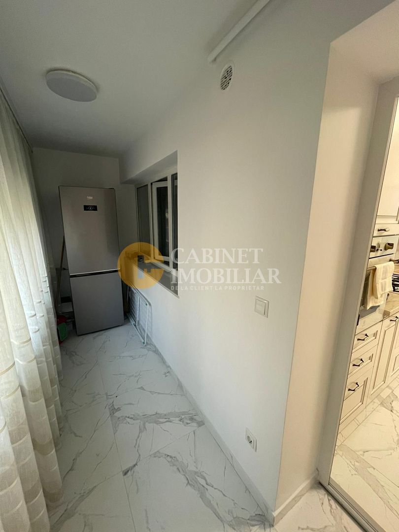 Central - Tg Cucu bloc tip Vila - 2 camere Decomandat RENOVAT 60mp - Poză 8