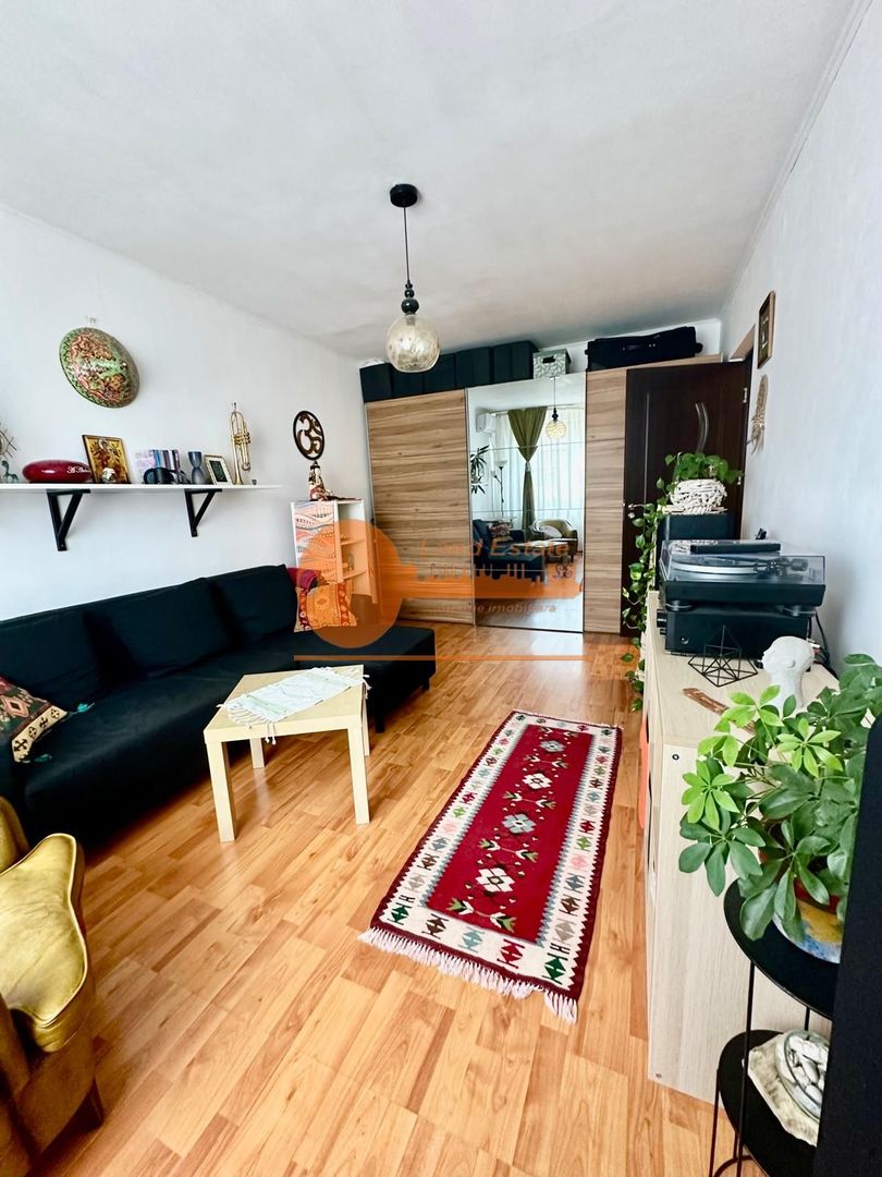 Apartament cu 2 camere la 4 minute de Metrou Crangasi (Bloc Reabilitat-Centrala) - Poză 1