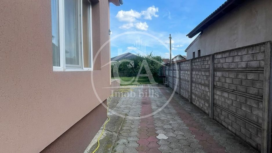 Casa de vanzare cu 4 camere in Oșorhei, Bihor - Poză 24