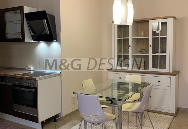 3 camere zona Complex Studentesc etaj 1  CENTRALA PROPRIE, curte - Poză 4