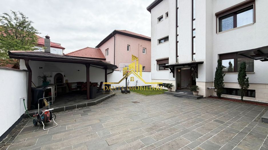 Casa, 6 camere, ultrafinisata, lux, curte, garaj, Andrei Muresanu - Poză 8