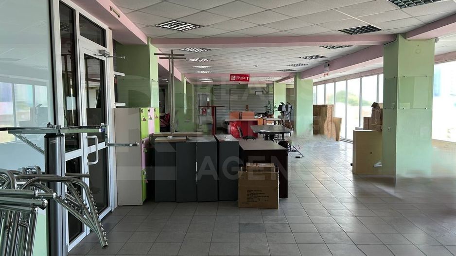Chirie, spațiu comercial, 274 mp str. Ștefan cel Mare, Bălți - Poză 4
