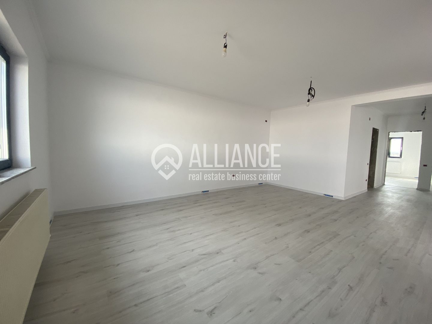 Valu lui Traian (COD 07) Casă P+M cu 5 camere, teren de 517 mp - Poză 19