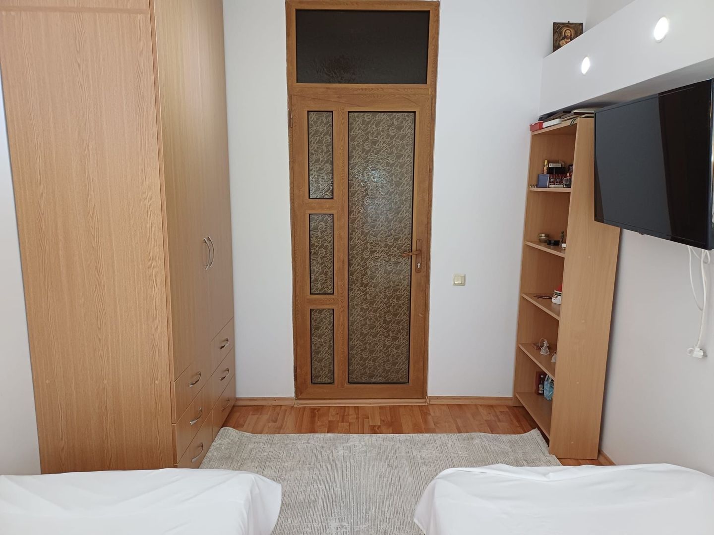 Apartament 4 camere, decomandat, etaj 3/4 - IC Frimu - Poză 9