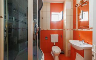 De inchiriat CASA spatioasa si curte proprie Gavana -Alunului - Poză 15