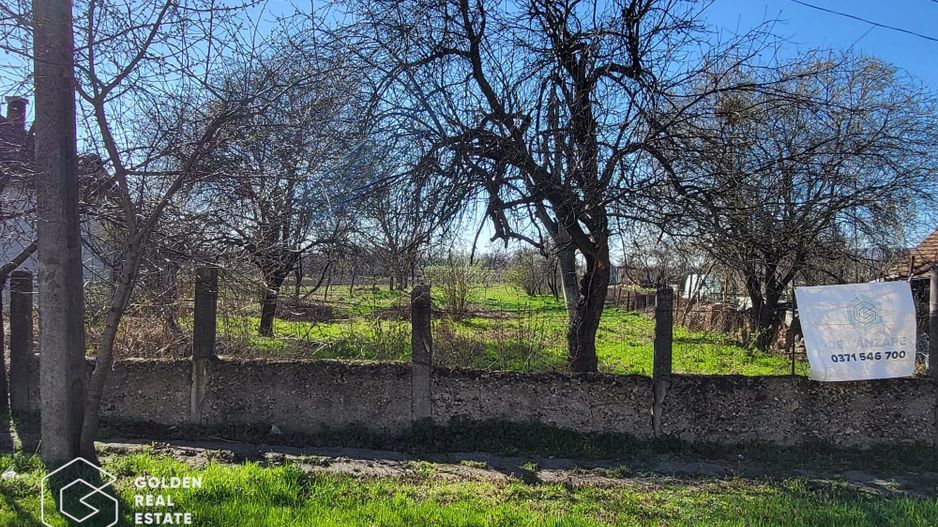 Teren intravilan, 1675 mp, Lipova - Poză 1