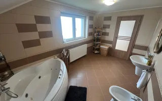 Casă individuală premium – 225 mp utili, teren 700 mp - Poză 31