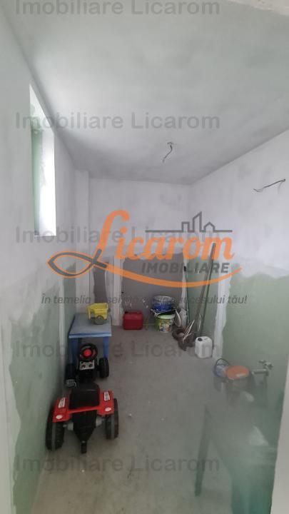 Vila Stupini P+E, 5 camere,curte,acces auto.(Parte Duplex) - Poză 6