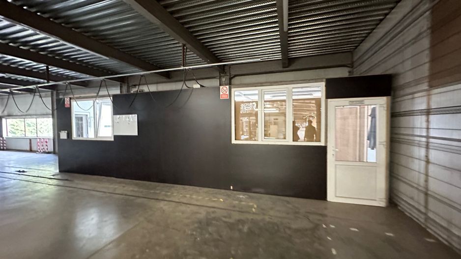 Hala pentru producție + birouri   10.000 mp - Poză 3