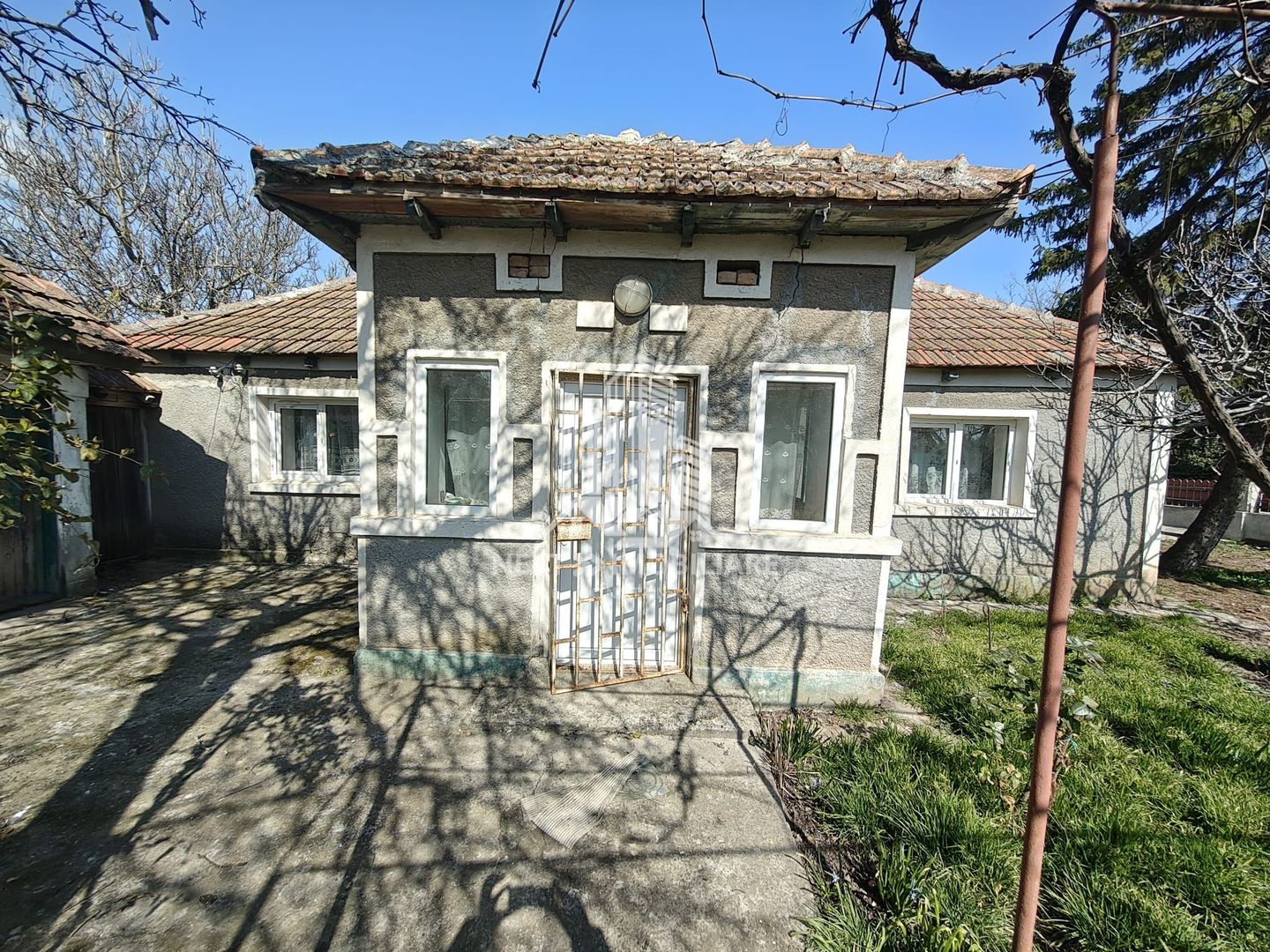Casă bătrânească, Teren 1.183 mp, deschidere  22,37 ml - Poză 1