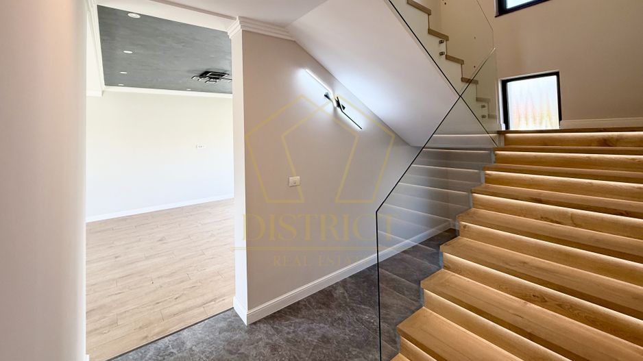 Com 0 | Casa individuala superba cu 5 camere si 3 bai | Dumbravita - Poză 4