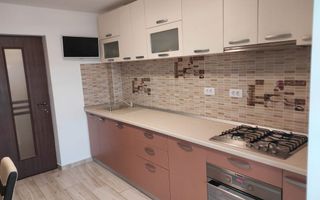 Apartament de închiriat, 3 camere, 78 mp, Valea Adâncă - Poză 1