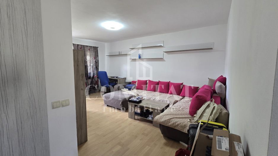 Apartament cu 4 camere | Etaj intermediar | Zona Parcul Rozelor - Poză 1
