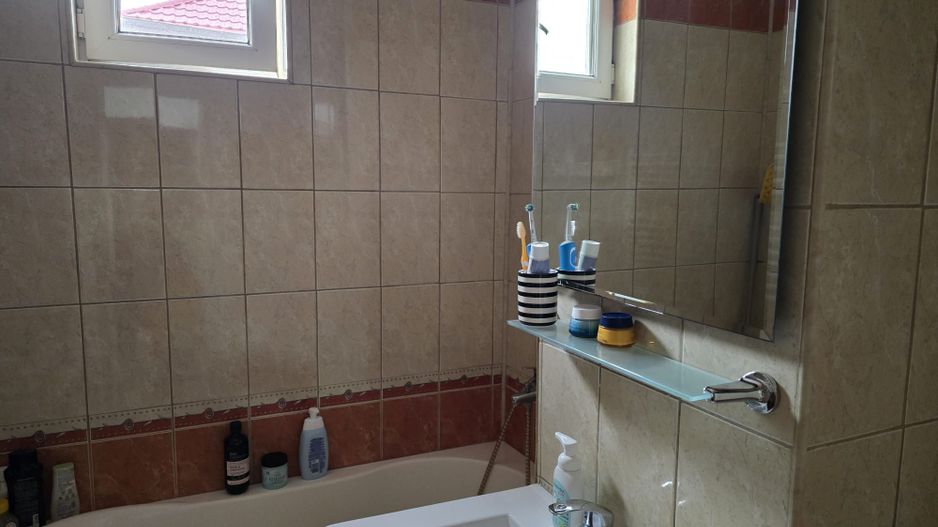 LOC. RACACIUNI,  APARTAMENT 3 CAMERE - Poză 19