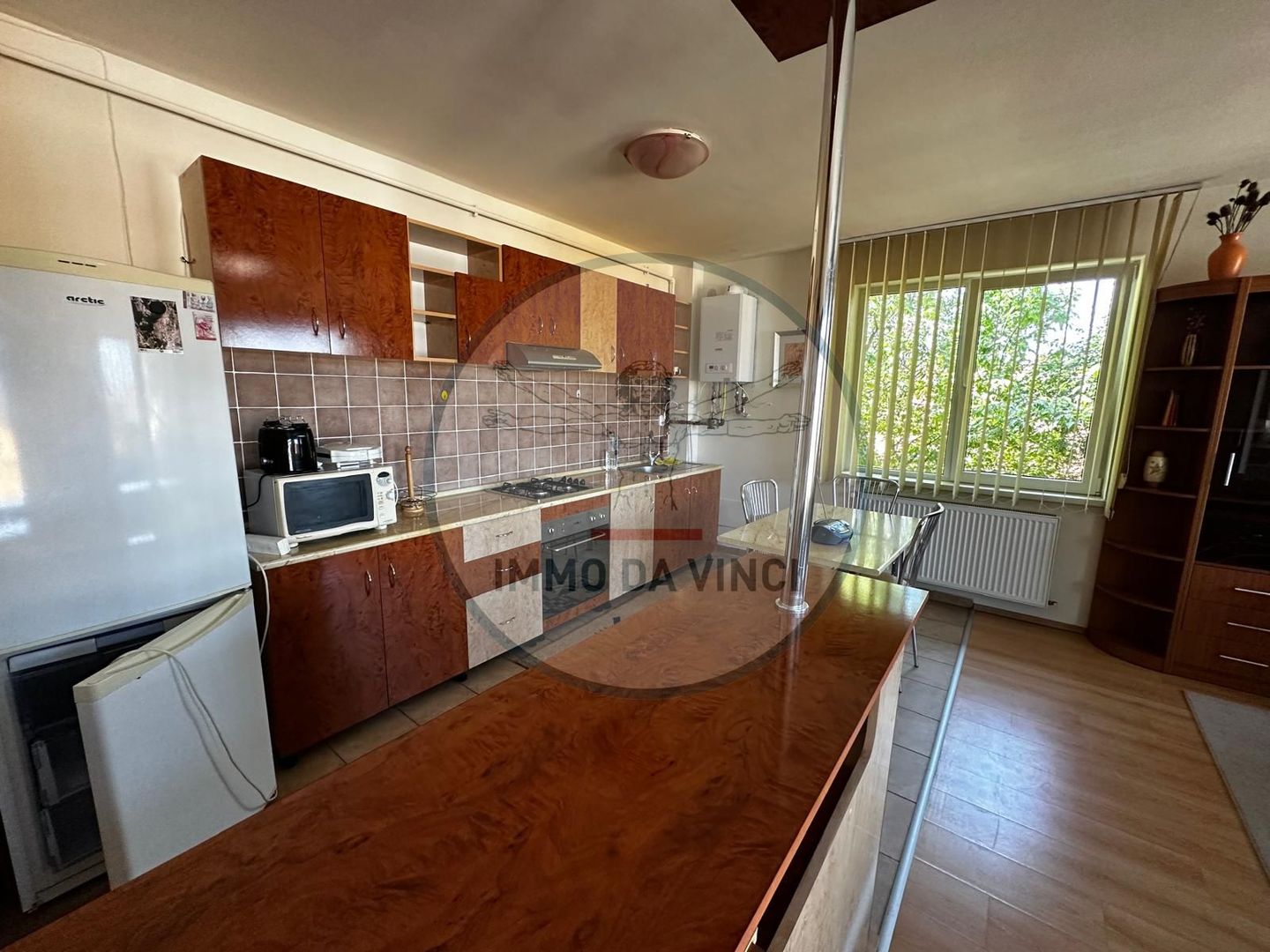 Apartament 2 camere semidecomandat Zona Gheorgheni cu garaj subteran - Poză 8