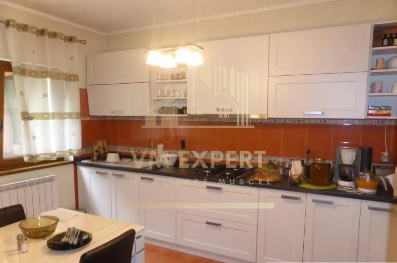 VILA 8 CAMERE, TEREN 511 MP, CENTRU CAMPULUNG - Poză 11