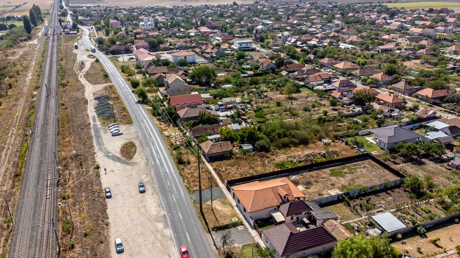 Teren intravilan 1080 mp de vânzare în centrul Sofronea Arad - Poză 6