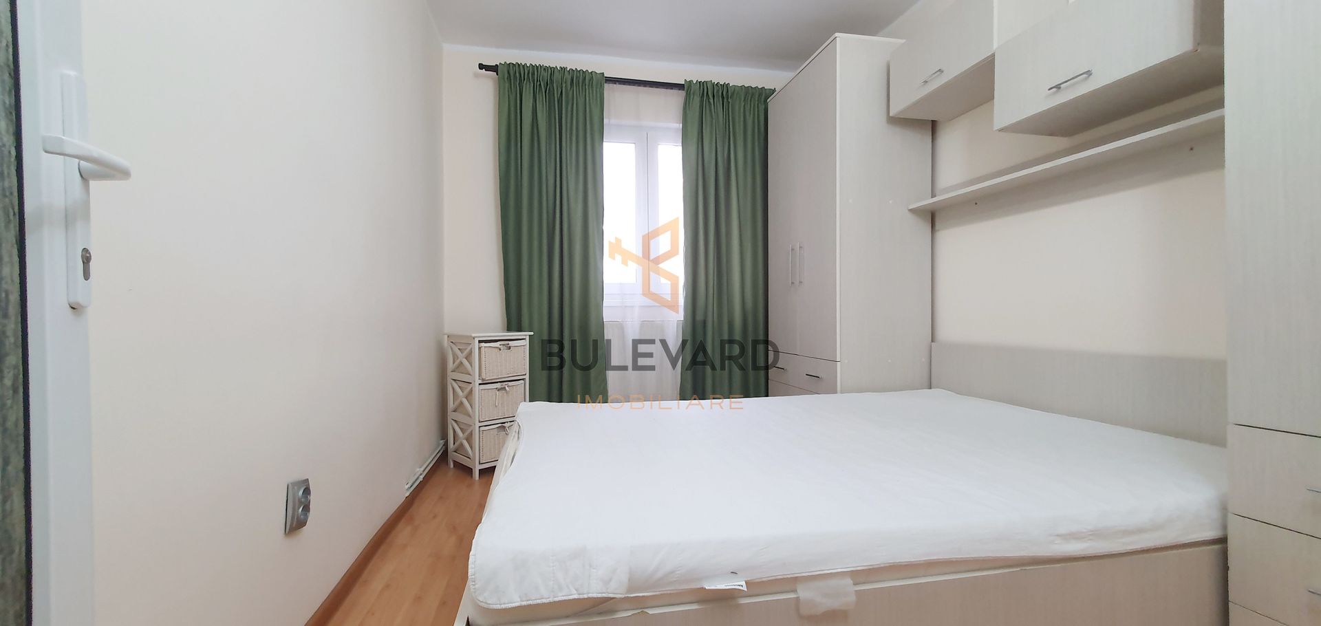 Apartament cu 3 camere + garaj, zona Big! - Poză 4