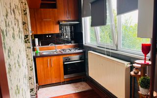 Confort inteligent! Apartament transformat in 3 camere, zona 1 Mai - Poză 4