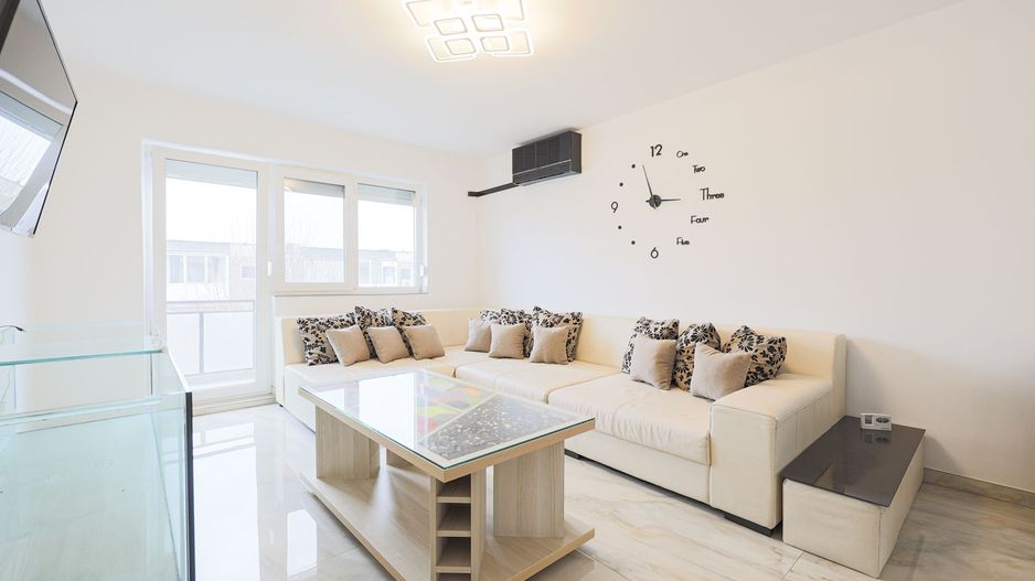 PROPRIETATE REZERVATA! Apartament spațios, modern și gata de mutare! - Poză 2