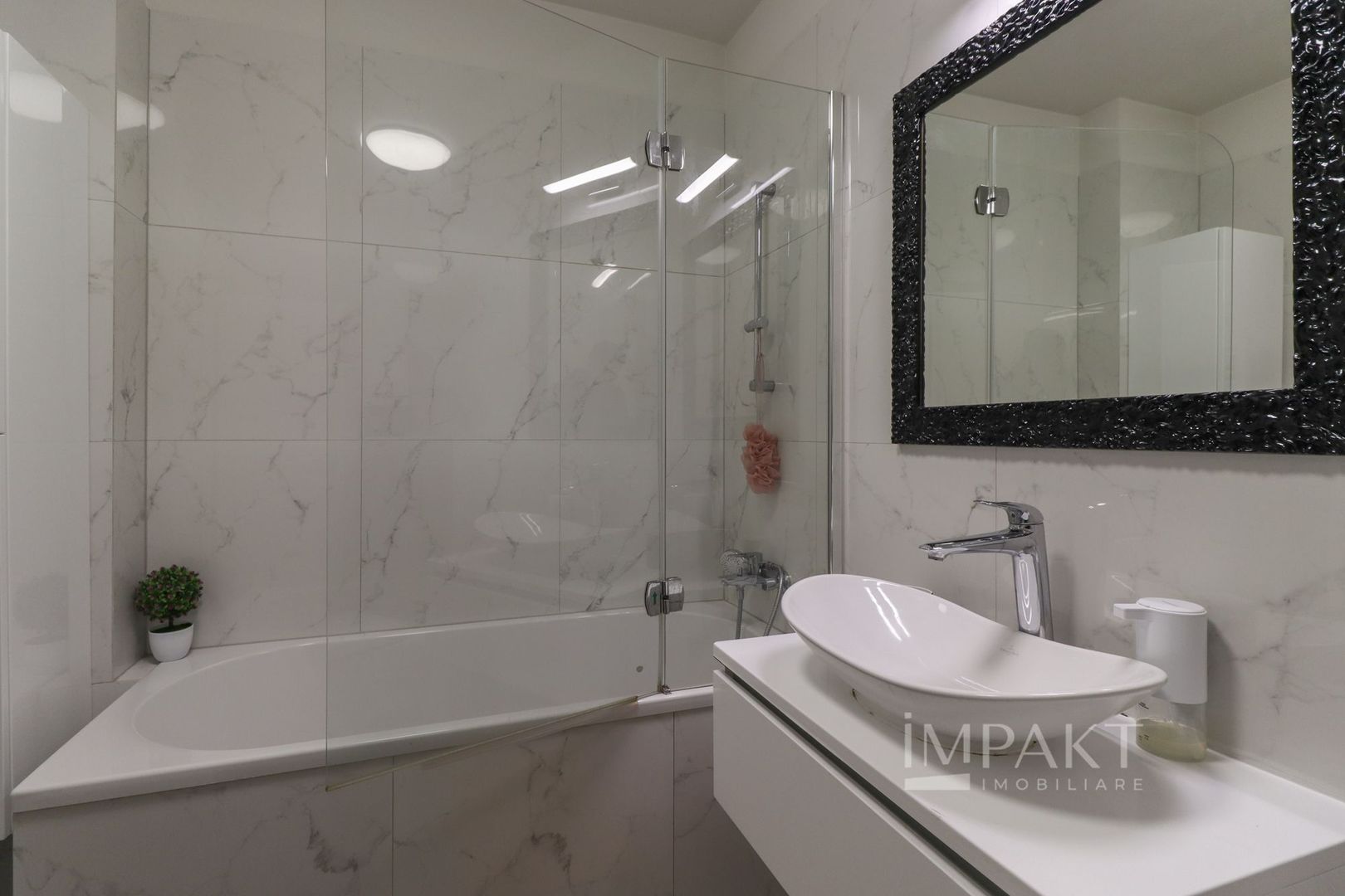 Apartament 3 camere in cartierul Sopor, 74 m2, cu 2 locuri de parcare - Poză 12