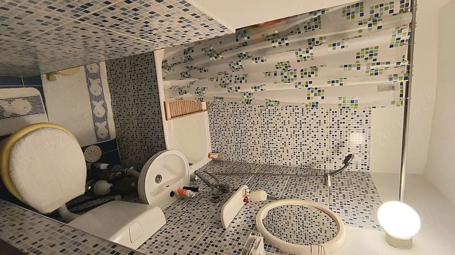 BRASADAS vinde garsoniera 21mp pe Ostrovului la etajul 3/4. - Poză 7