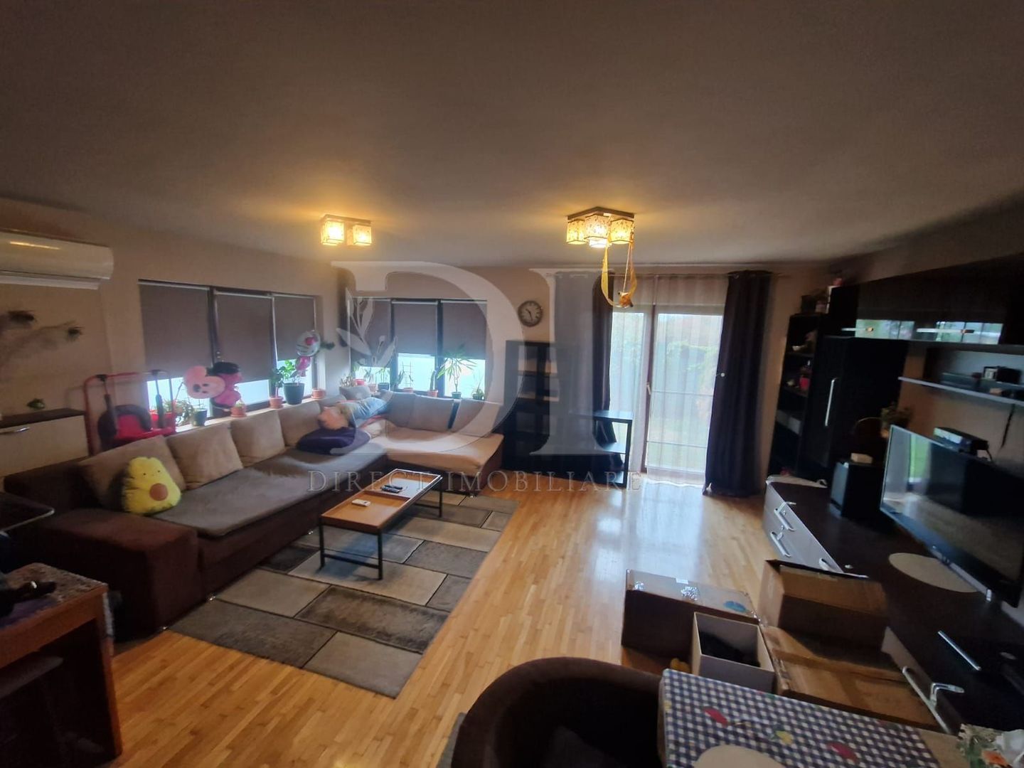 Casa la cheie / Zona Iazului, Floresti. - Poză 2