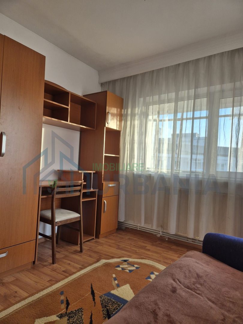 Apartament 3 camere decomandat, 72 mp, lângă Școala "George Coșbuc" Iași, etaj 4/4 cu pod - Poză 4