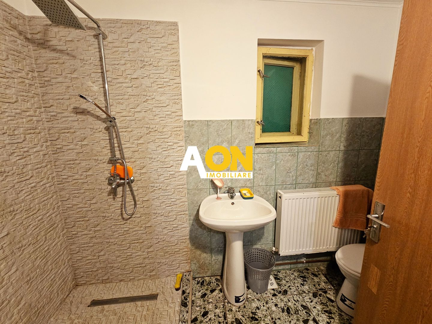 Casa cu doua corpuri, 5 camere, 1580 mp teren, Dealul Furcilor - Poză 22