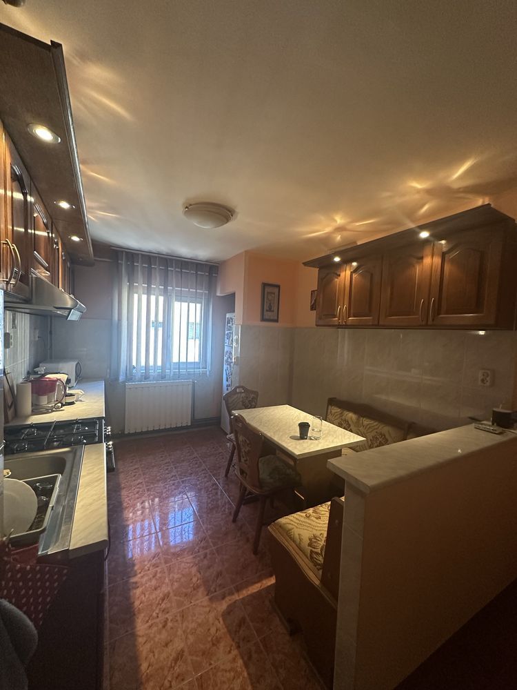 Dambovita | 2 Camere | Etaj Intermediar | Bloc Izolat - Poză 1