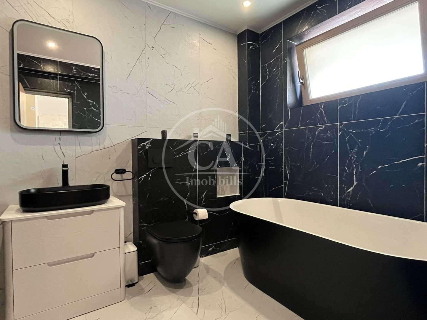 Apartament cu 3 camere de vânzare în zona Cantemir, Oradea - Poză 7