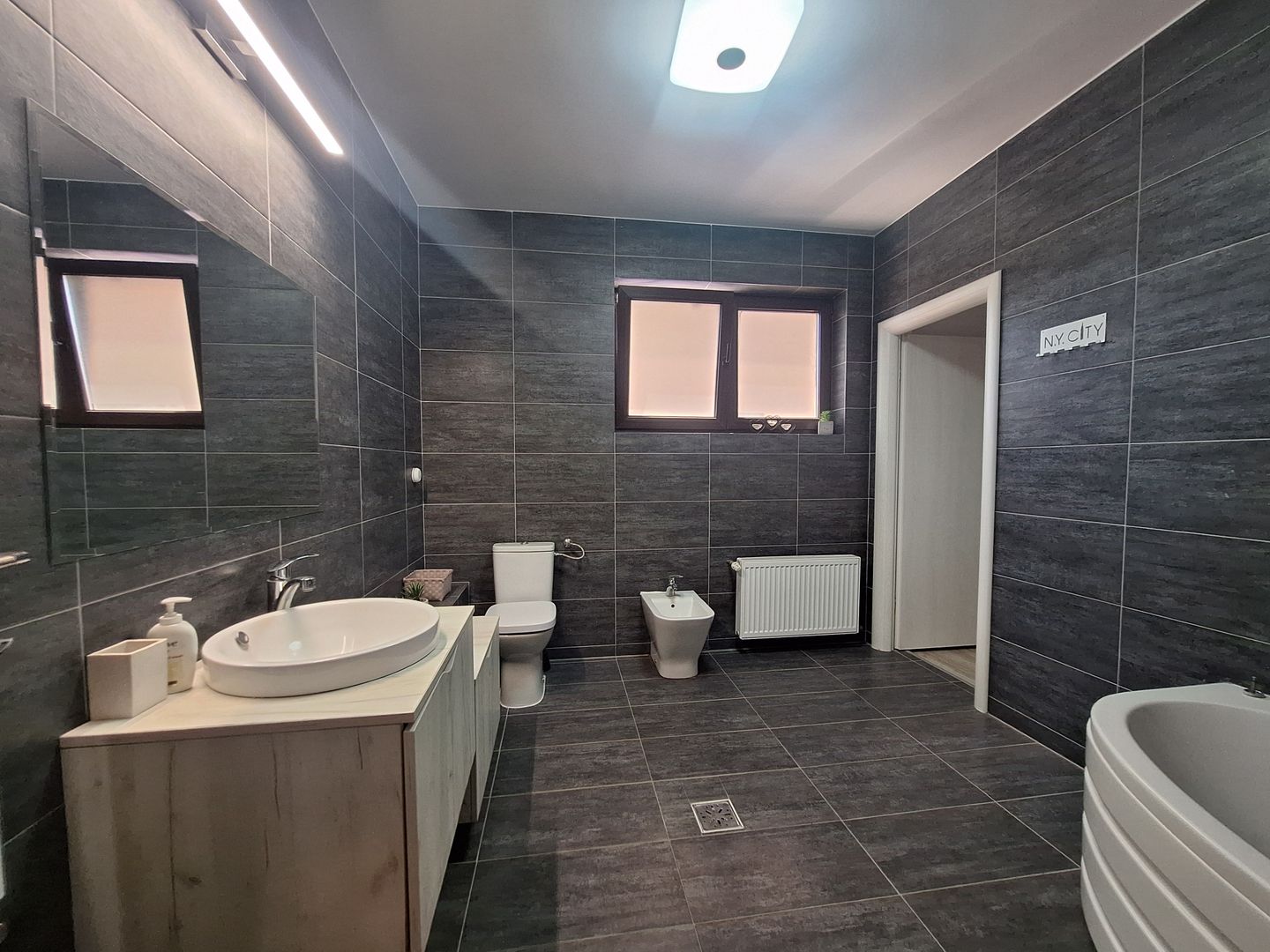 Duplex 4 cam 3 bai parcare&curte Prelungirea Ghence str. Maracineni - Poză 9