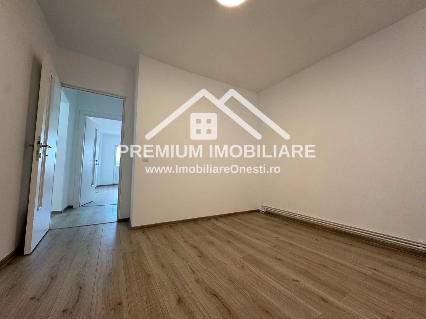 Apartament 2 Camere - Zona de sus - Renovat total - Poză 4