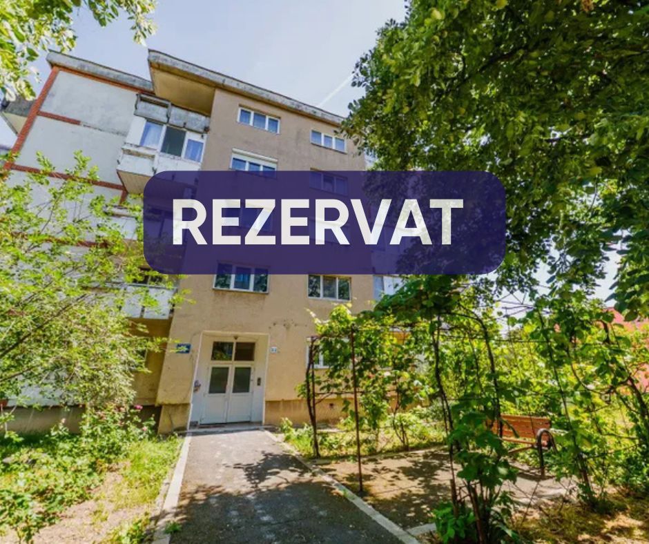 Apartament 2 camere, zona 300, decomandat, etaj 1 - Poză 1