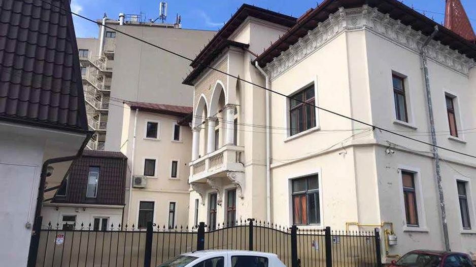 Vila multifunctionala ultracentrala 21 de camere - Poză 2