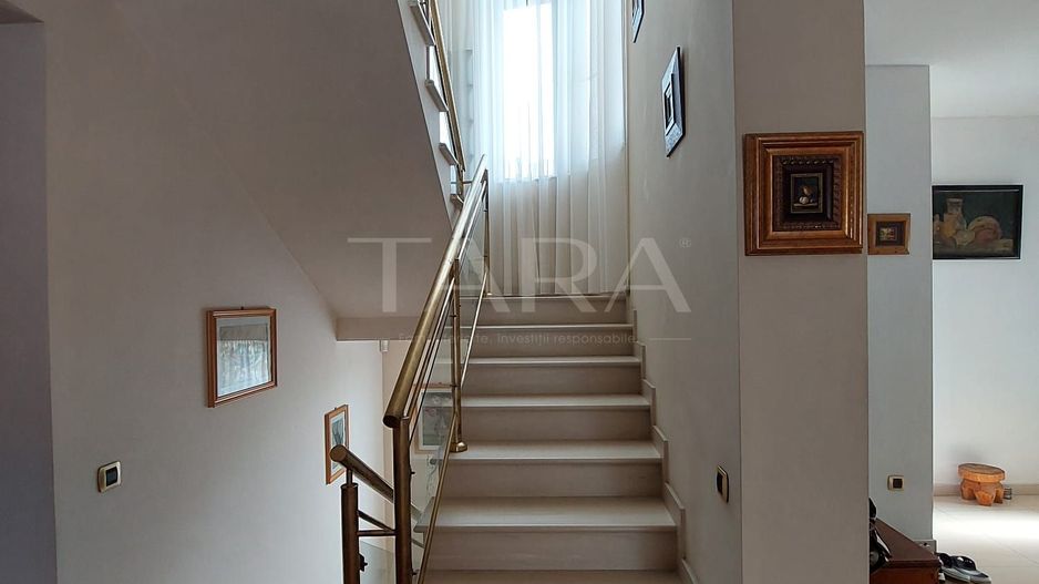 Casă cu 5 camere. de vânzare in Floresti, zona Parcului Poligon. - Poză 15