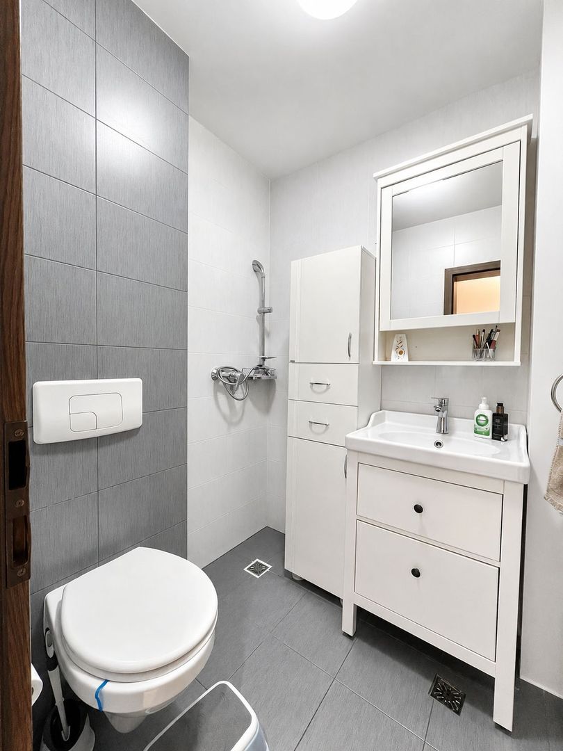 Vila cu 6 camere 4 bai, zona Spitalul Judetean, cu spa, garaj, beci - Poză 15
