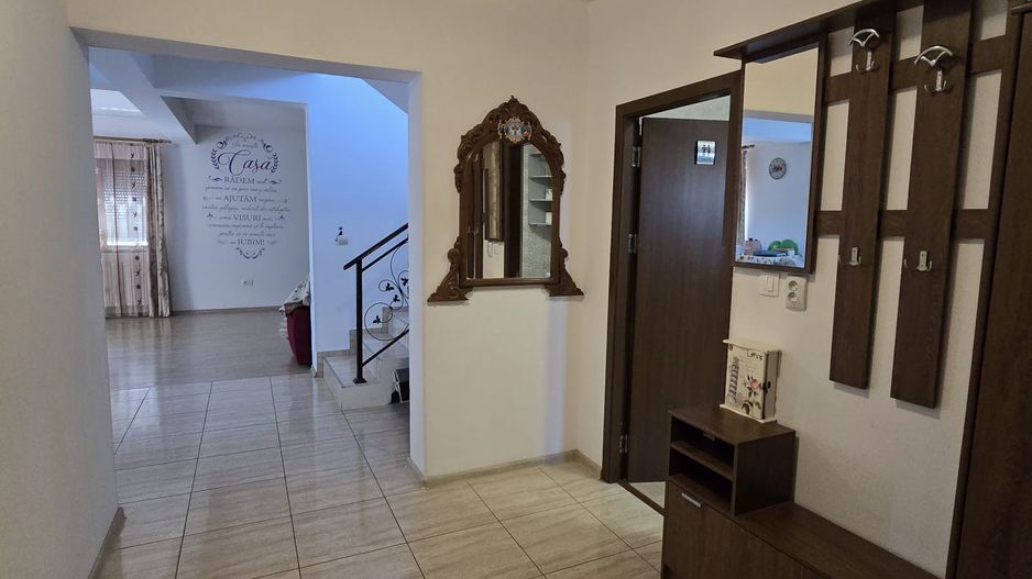 Vilă cu grădină exotică, într-un cartier liniștit – Lazu, Constanța - Poză 6