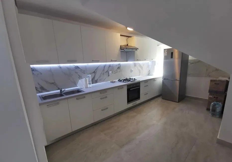 Apartament cu doua camere de vanzare - Poză 1