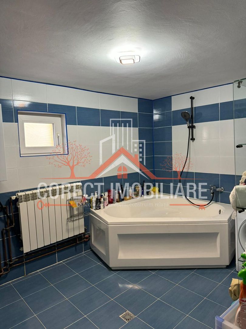 🏡 Casă spațioasă de vânzare - 210.000 € - Poză 5