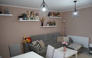 Casă familială spațioasă în zonă liniștită | Sângeorgiu de Mureș | - Poză 6