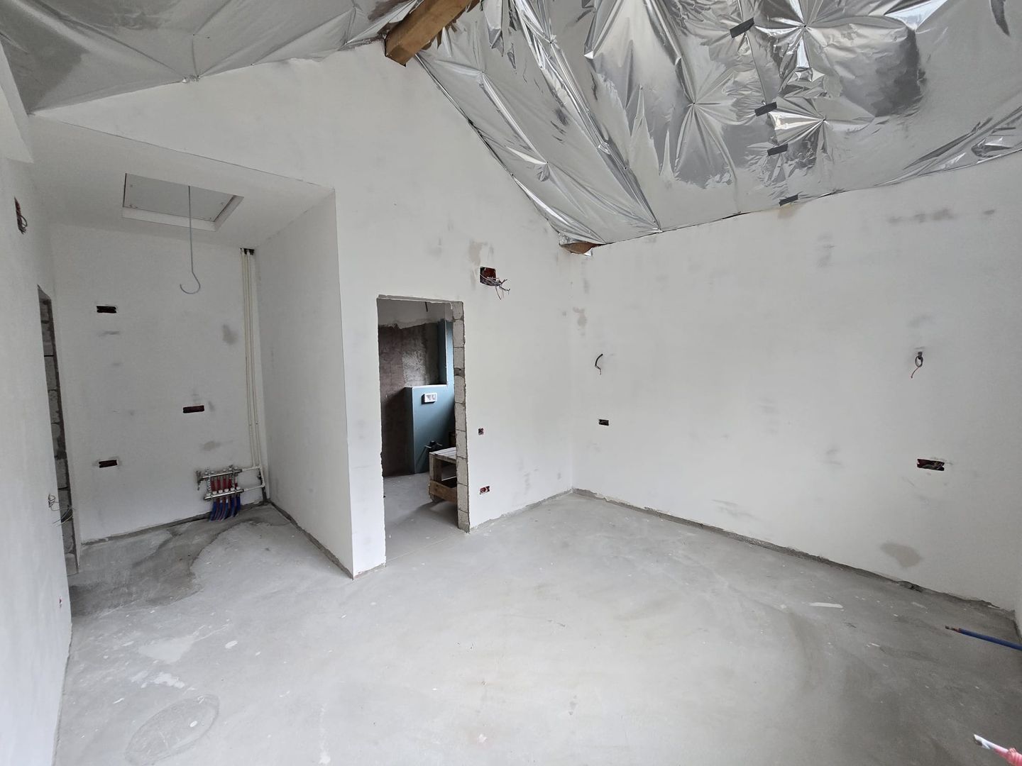 Apartament cu 2 camere 56,40 mp - Busteni cartier Zamora - Poză 3