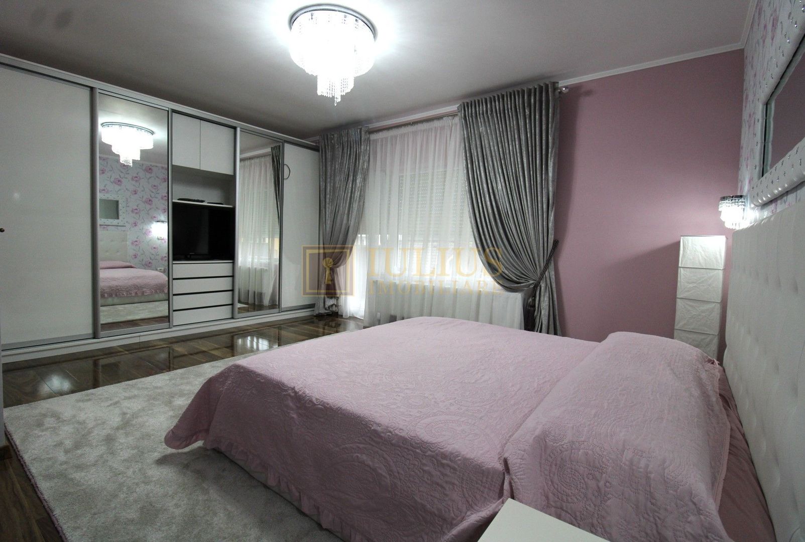 Sat Giroc, ideal pentru diverse afaceri sau pentru locuit. - Poză 19