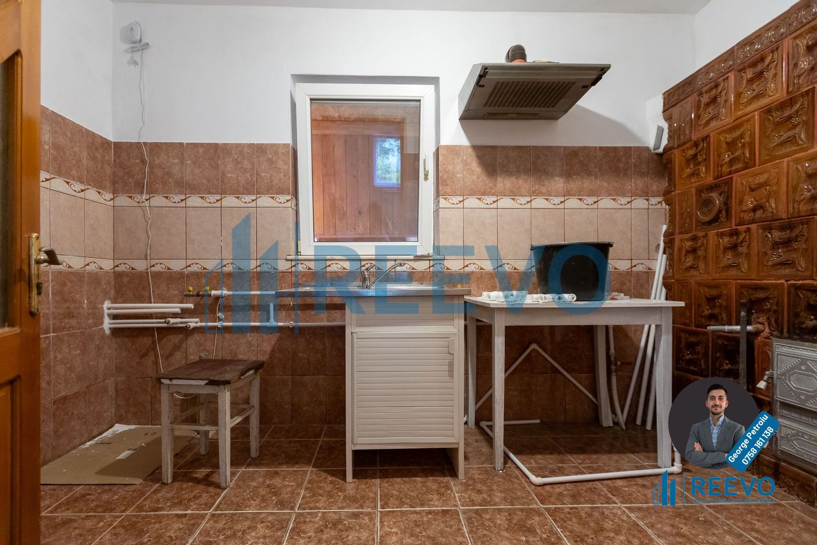 Casă de vânzare, P+1E+M, în Lilieci, Bacău - Poză 7