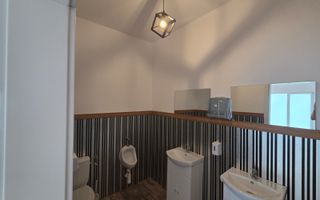 Spațiu de birou cu terasa de 80 mp de vânzare în Șelimbăr . - Poză 5