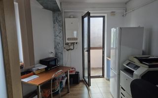 Apartament 2 camere decomandat etaj 2 Cetate 2 balcoane 62 mp. - Poză 2