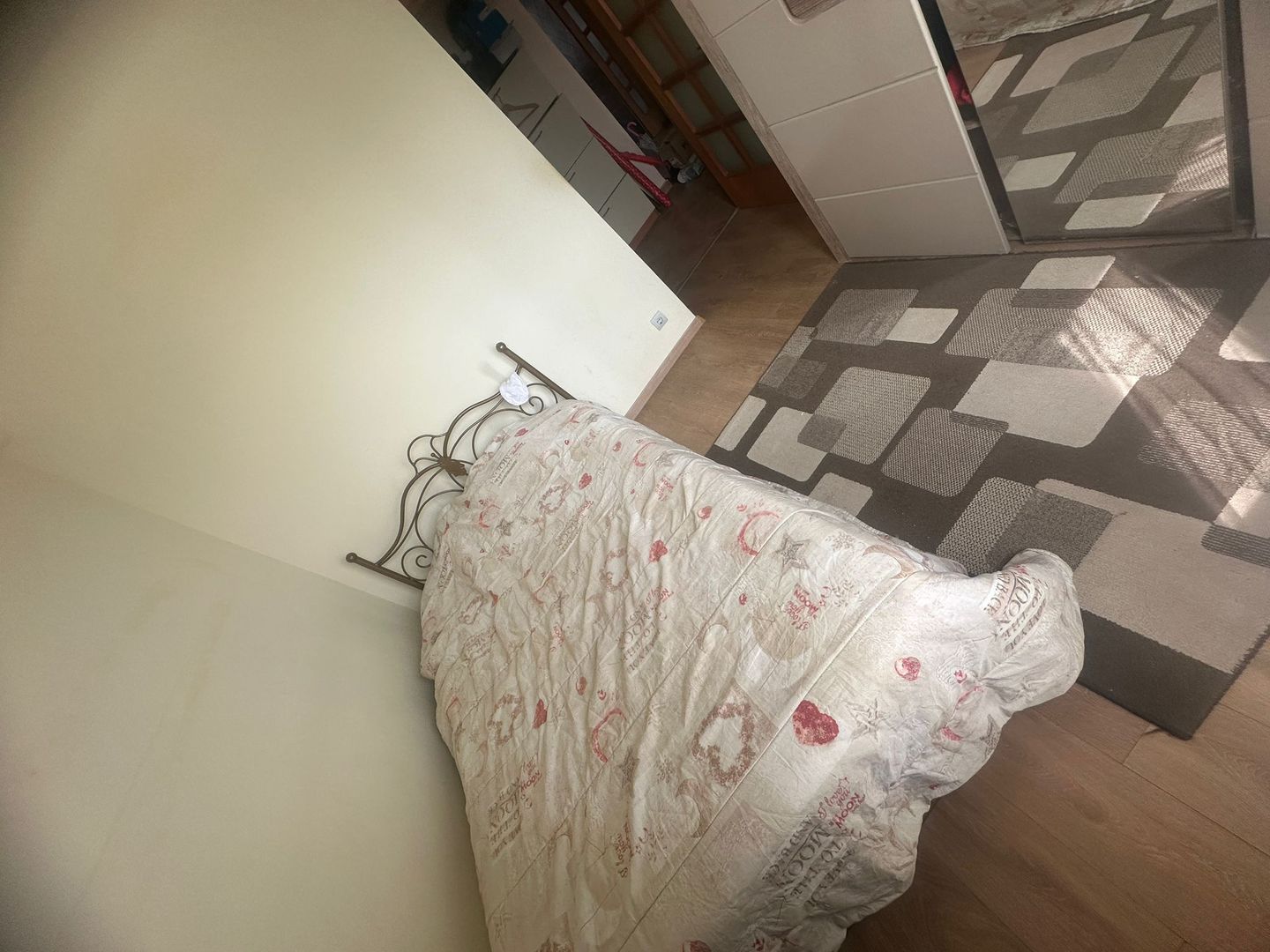 De vanzare aparatament 3 camere - zona Drumul Taberei - Poză 9