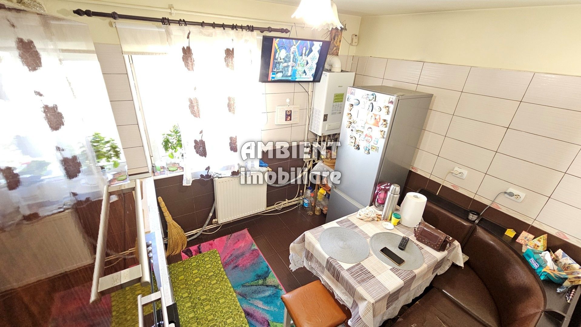 Apartament 3 camere, decomandat, zona FEROVIARI; - Poză 2