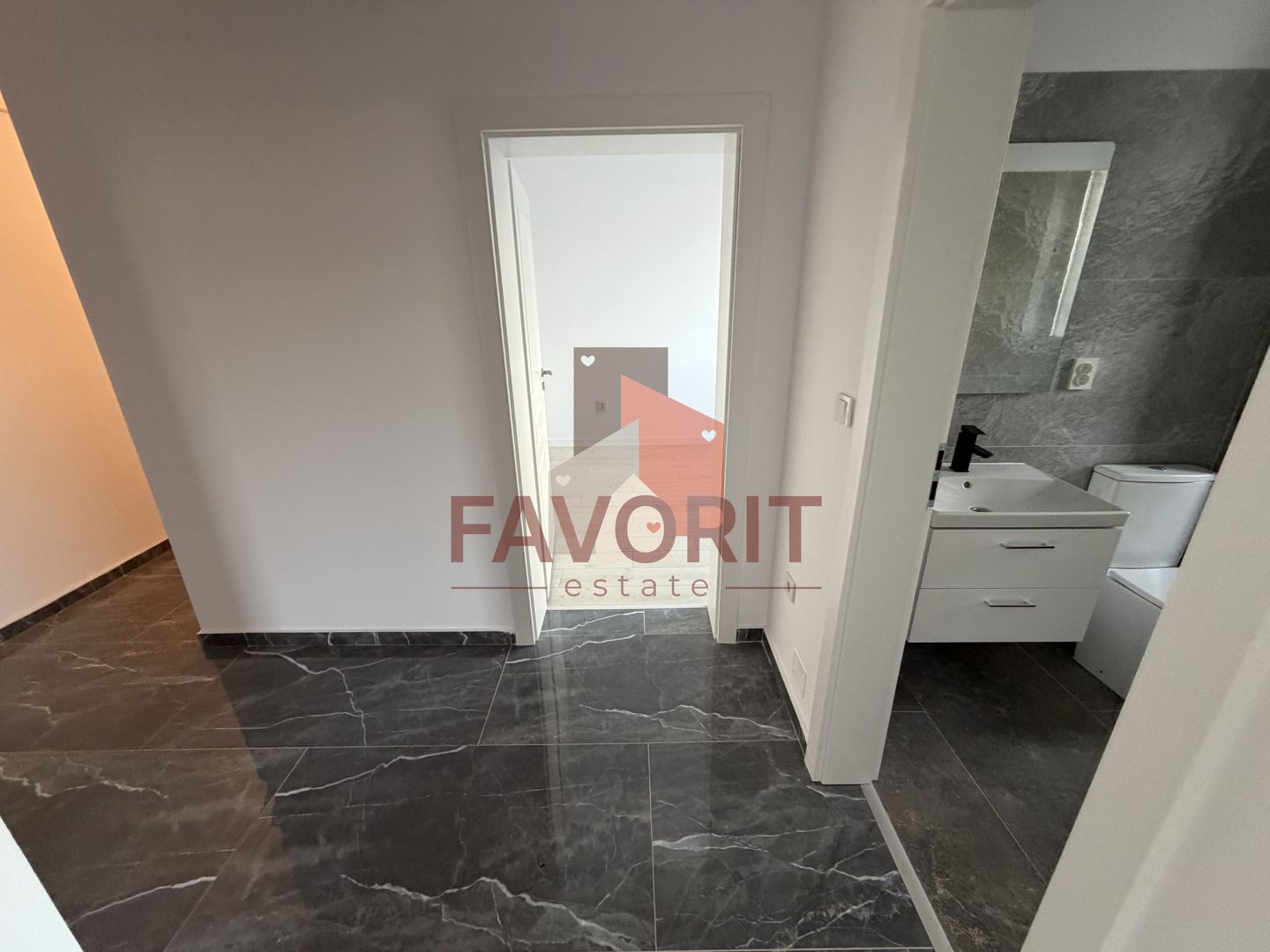 Disponibil imediat. Decomandat. TVA 21% inclus in pret - Poză 11